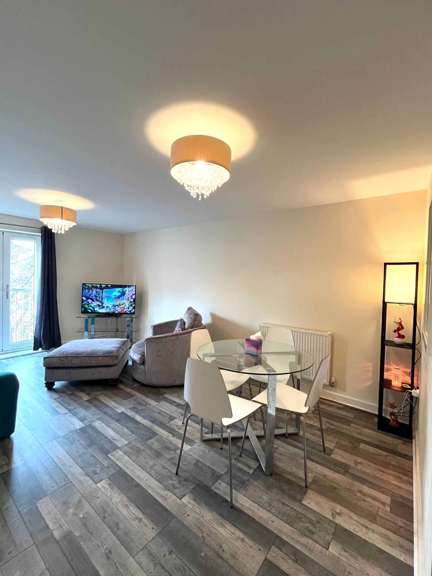 Spacious Two Bedrooms Apartment For Business And Holiday Portsmouth Ngoại thất bức ảnh